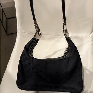 Gucci Black Shoulder Bag
Pre Loved